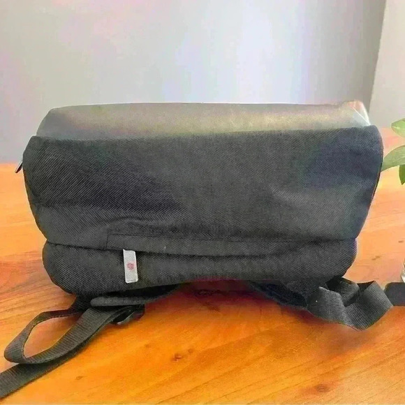 WENGER black backpack.Unisex. Durable. Essential for work, study and  travel. - Picture 6 of 16